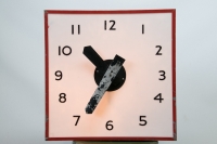 243_bigmodernpopelectricclock--005.jpg