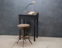 395_schooldesktallprimitiveblack--001.jpg