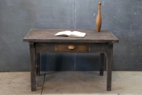 441_61farmhouse-primitive-work-table-heavy6.jpg