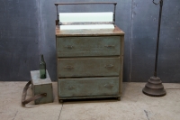500_911cake-factory-papier-station-work-table6.jpg