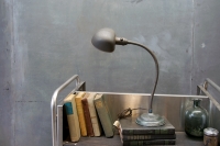 675_1135spade-head-task-lamp-gooseneck-white1.jpg